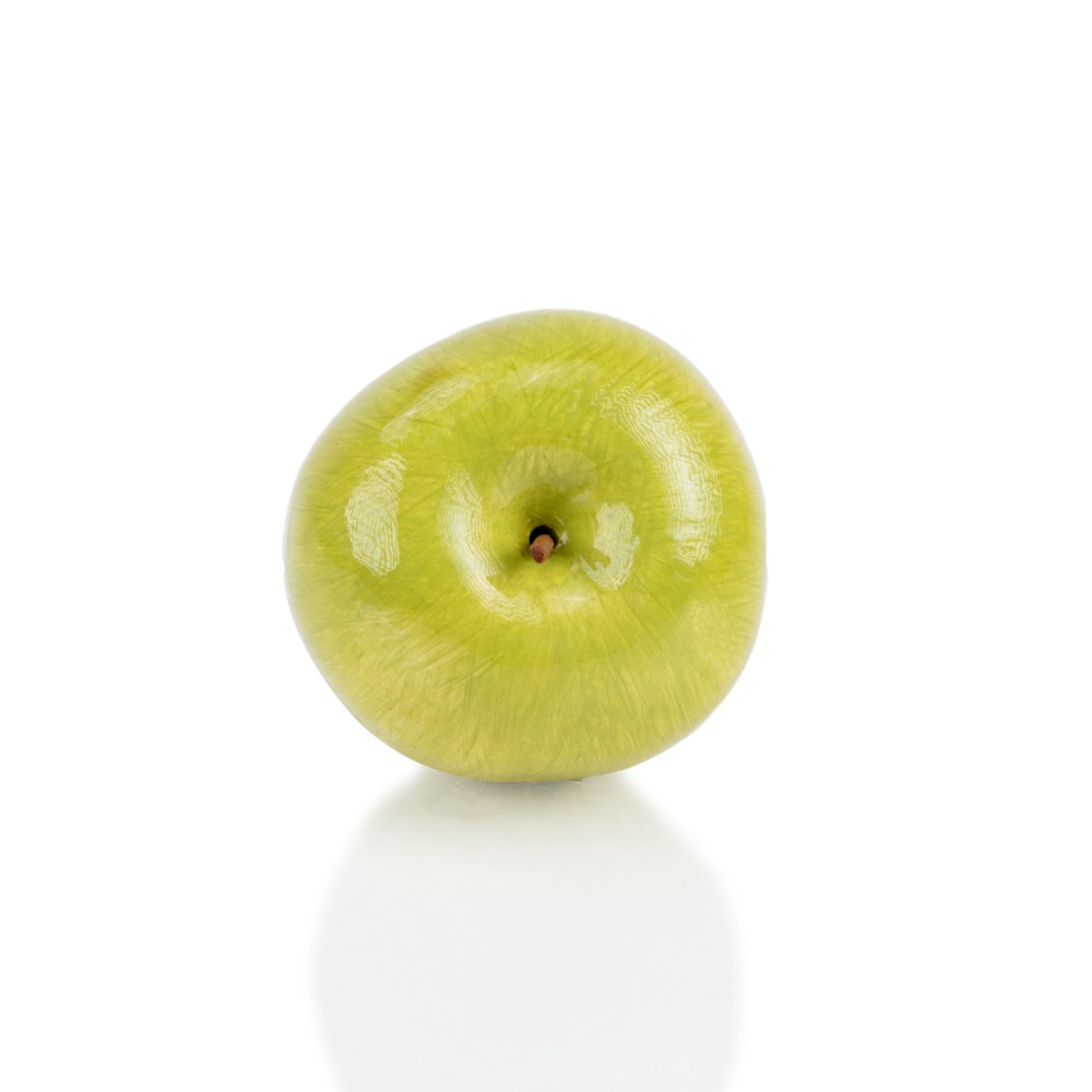 Apple Apple